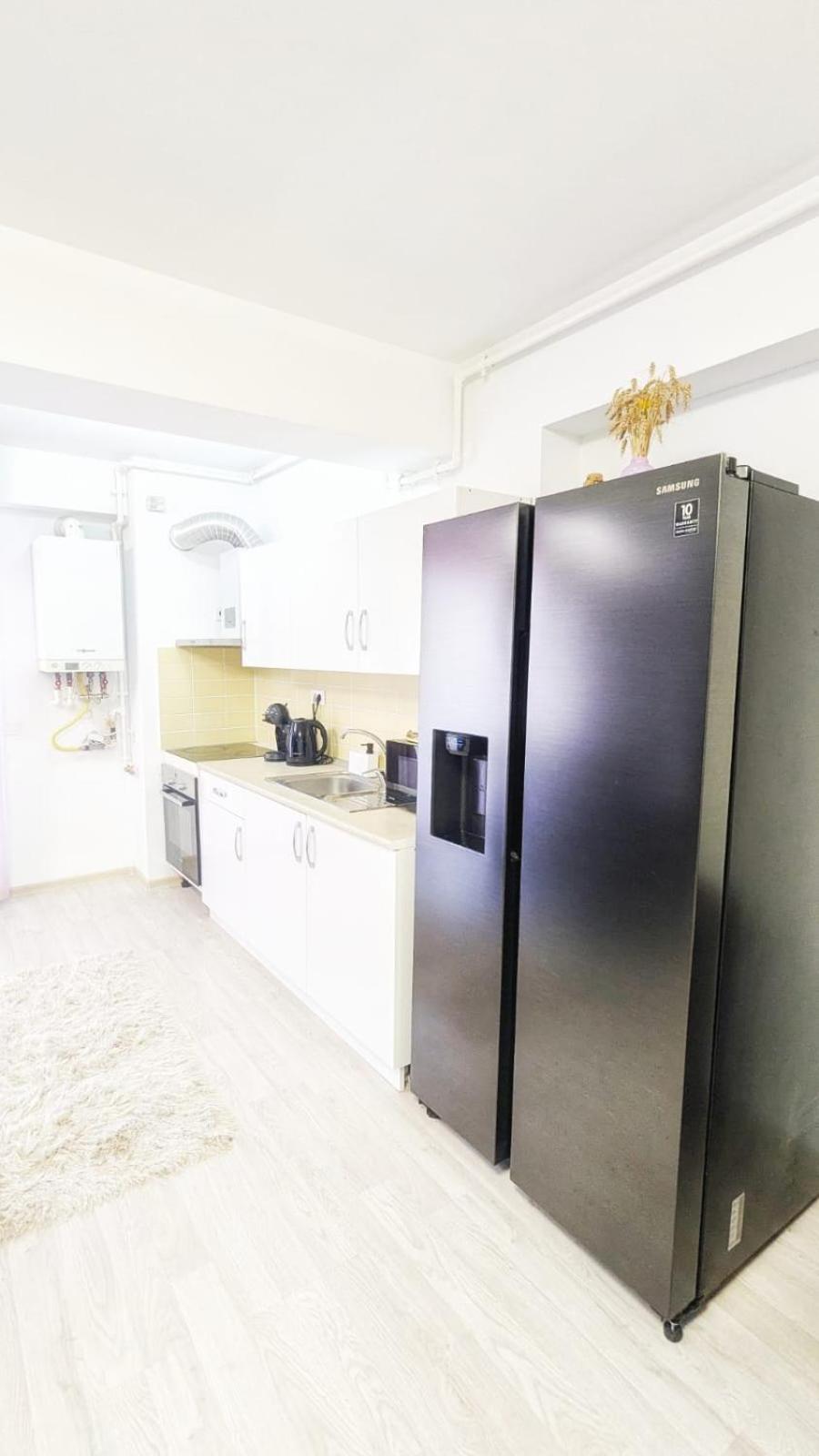 Airport Apartment 70 Squared Meters Otopeni Exterior foto