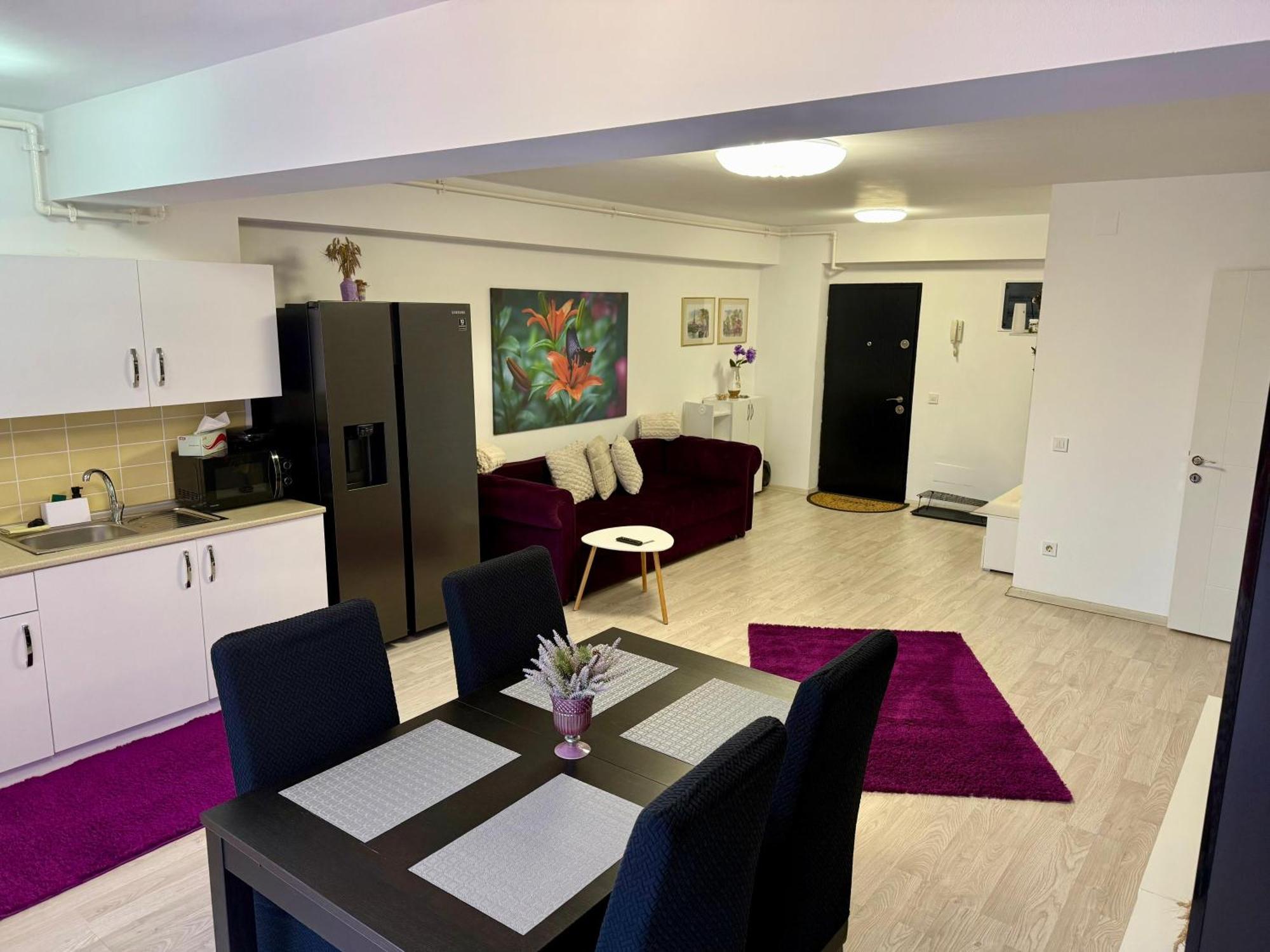 Airport Apartment 70 Squared Meters Otopeni Exterior foto